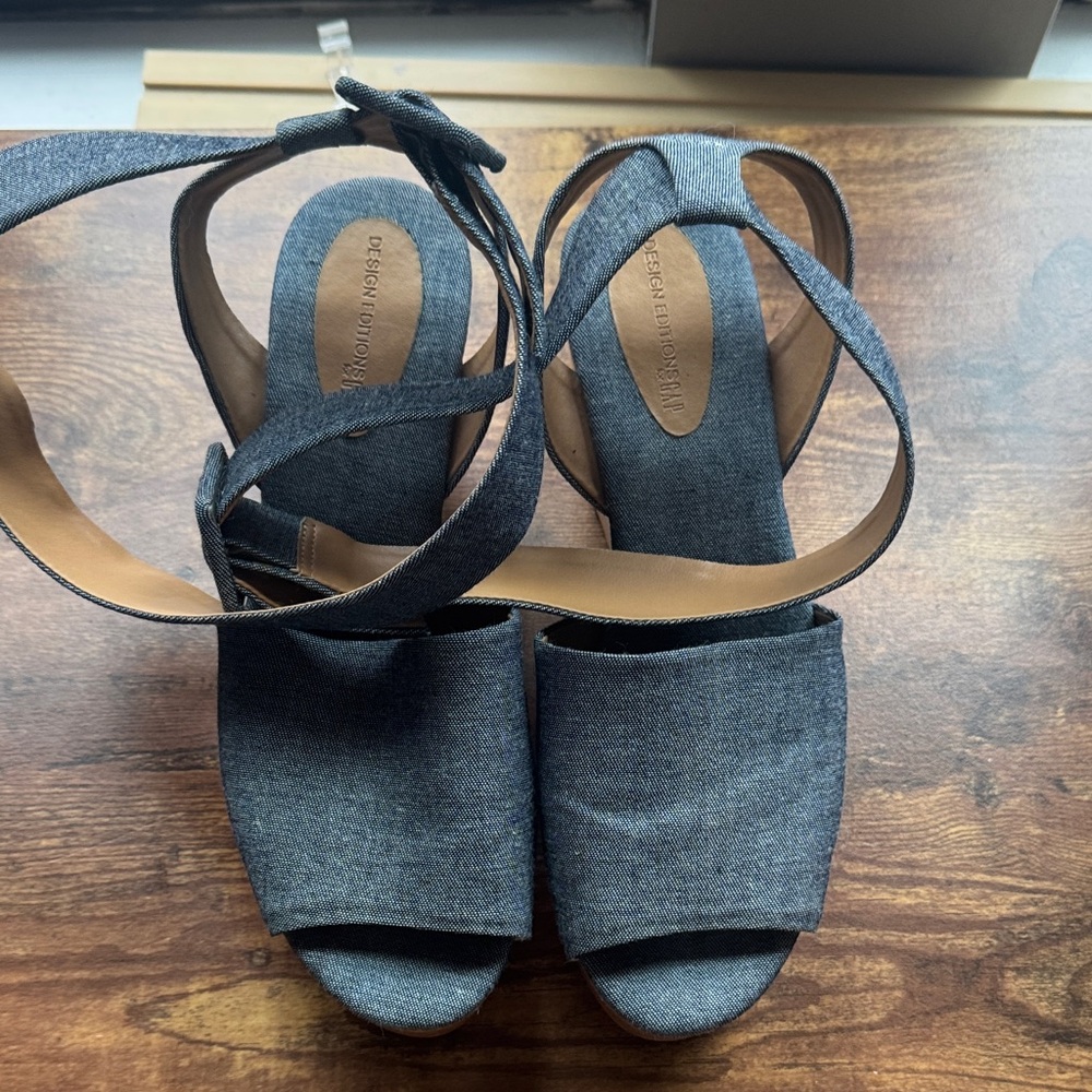 Gray Open-Toe Sandals